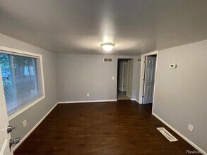 20956 Rensselaer St in Farmington Hills, MI - Building Photo - Building Photo