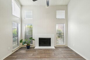 EAST POINT in Mesquite, TX - Building Photo