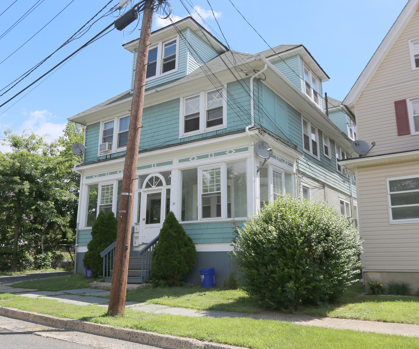 34 Church St in Bound Brook, NJ - Building Photo