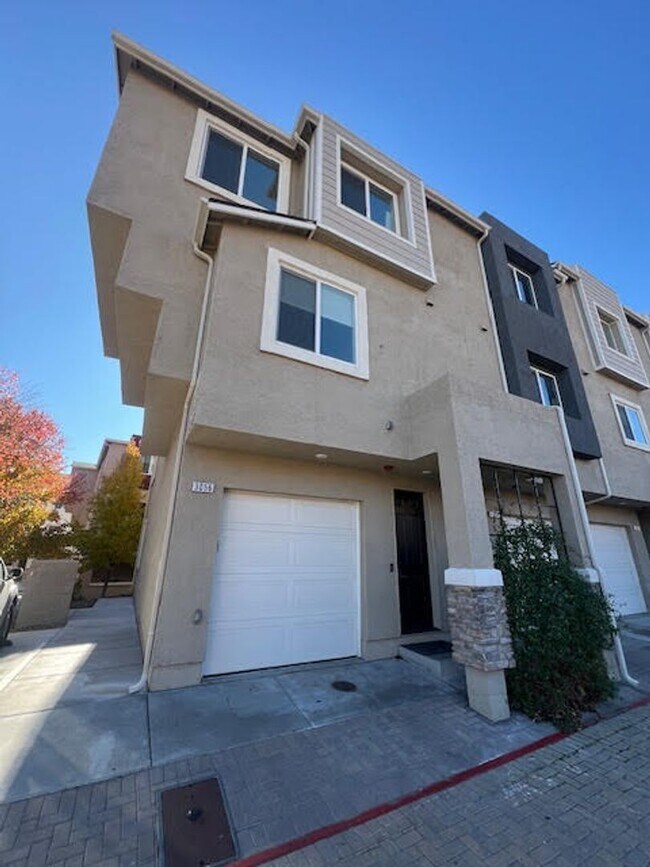 3056 Sterling Ridge Cir in Sparks, NV - Building Photo - Building Photo