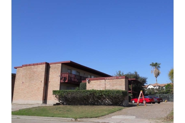 Century Apartments in Houston, TX - Building Photo