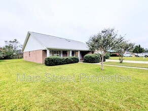 1909 Southwind Cir in Pensacola, FL - Building Photo - Building Photo