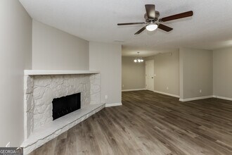 2535 Valient Dr in Cumming, GA - Building Photo - Building Photo
