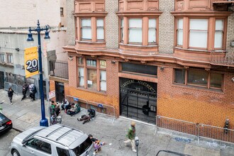 Crescent Apartments in San Francisco, CA - Building Photo - Building Photo