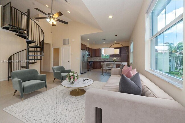 8140 Cascada Isles Dr in Hollywood, FL - Building Photo - Building Photo