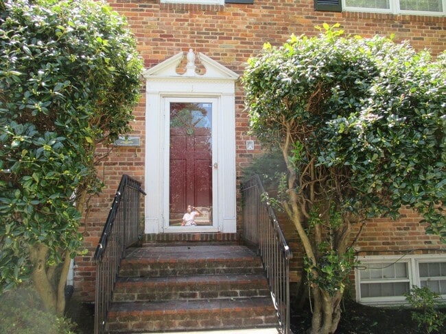 property at 1 E Cliff St