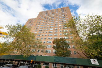 Inwood Terrace in New York, NY - Foto de edificio - Building Photo