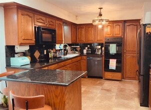 2311 Peppermill Rd in Houston, TX - Building Photo - Building Photo
