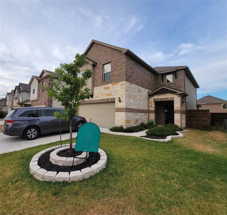 13903 Hedera Dr in Austin, TX - Building Photo