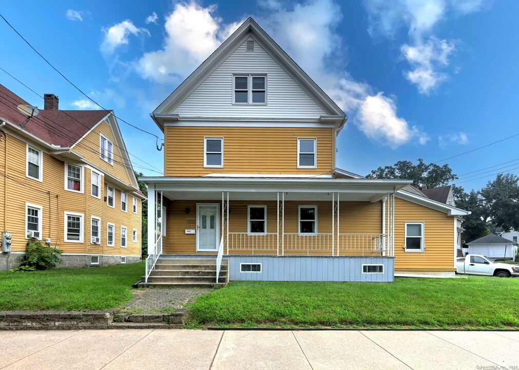 181 Seymour Ave-Unit -Unit 2 in Derby, CT - Building Photo