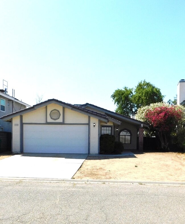 21253 Windsong St in California City, CA - Building Photo - Building Photo