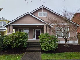 15686 Lakeview Ave SE in Monroe, WA - Building Photo