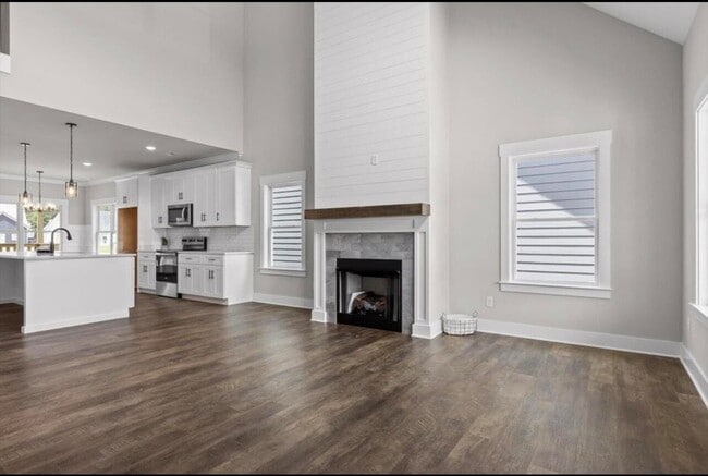 538 Willow Grv Ct in Ringgold, GA - Foto de edificio - Building Photo