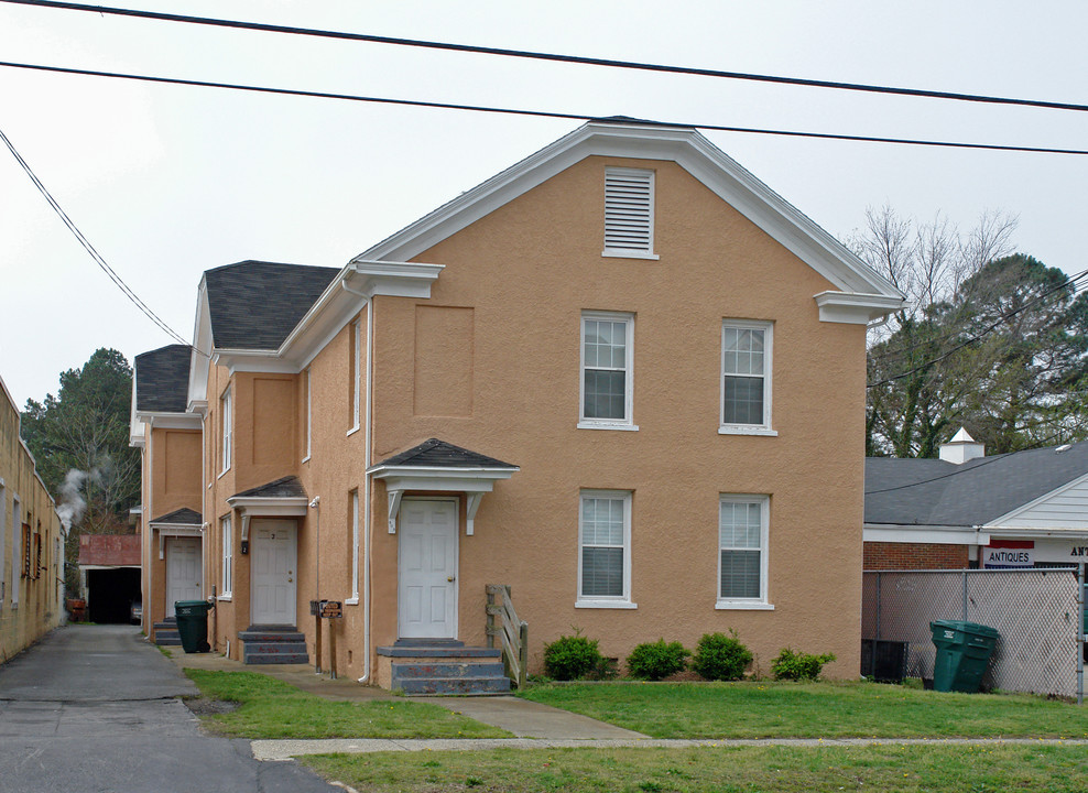 809 W Washington St in Suffolk, VA - Building Photo