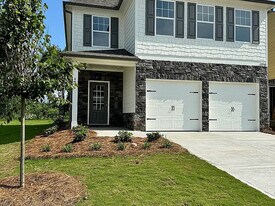 49 Shelter Ln E in Dawsonville, GA - Building Photo