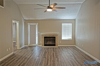212 Turnbrook Dr SW in Huntsville, AL - Building Photo - Building Photo