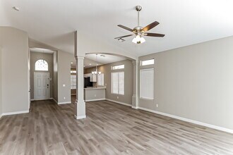 1935 Tanner Valley Cir in Las Vegas, NV - Building Photo - Building Photo