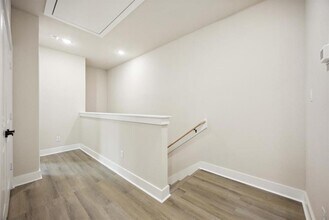 222 Canino Rd in Houston, TX - Building Photo - Building Photo