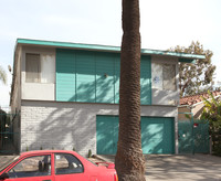 Rose Avenue Apartments in Long Beach, CA - Foto de edificio - Building Photo