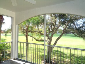 85 Silver Oaks Cir in Naples, FL - Building Photo - Building Photo