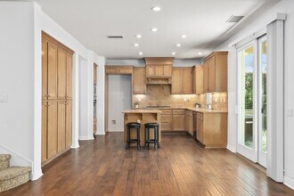 4659 Cielo Cir in Calabasas, CA - Building Photo - Building Photo