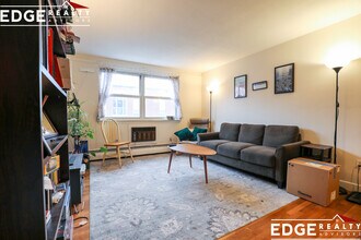 11 Commonwealth Ct, Unit 10 in Boston, MA - Foto de edificio - Building Photo