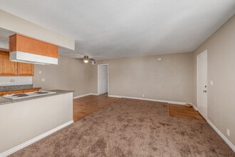 El Dorado Apartments in San Dimas, CA - Building Photo - Interior Photo