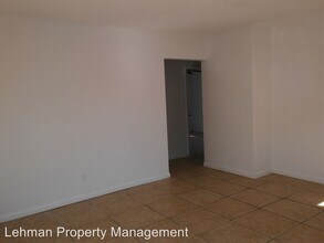 22 SW 10th St in Hallandale Beach, FL - Building Photo - Building Photo