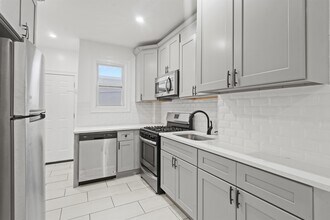 56 Highwood Terrace in Weehawken, NJ - Building Photo - Building Photo
