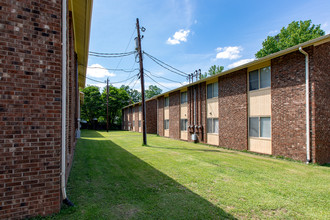 414 Raynor St in Durham, NC - Building Photo - Building Photo