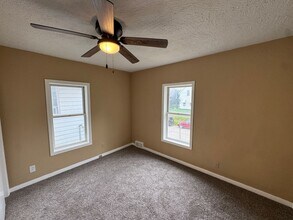 1909 10th St in Moline, IL - Building Photo - Building Photo