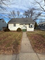 2021 Veterans Dr in St. Cloud, MN - Building Photo
