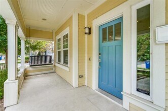 911 Cedar Hill Ave in Dallas, TX - Building Photo - Building Photo