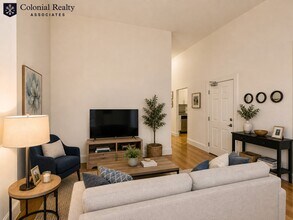 525 Massachusetts Ave, Unit 2 in Boston, MA - Building Photo - Building Photo