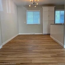 252 N Harvey St in Plymouth, MI - Building Photo - Building Photo