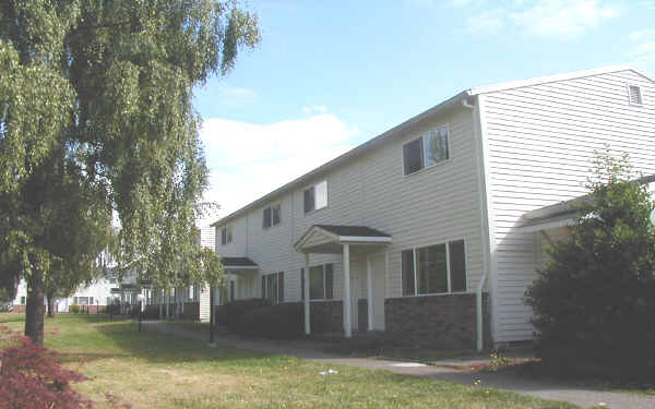 The Carlin Rose Apartments in Gresham, OR - Building Photo - Building Photo