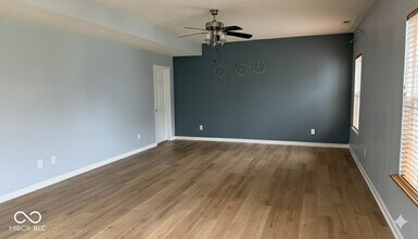 645 Fireside Dr in Greenwood, IN - Building Photo - Building Photo