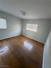 1300 Hazel St in Akron, OH - Building Photo - Building Photo