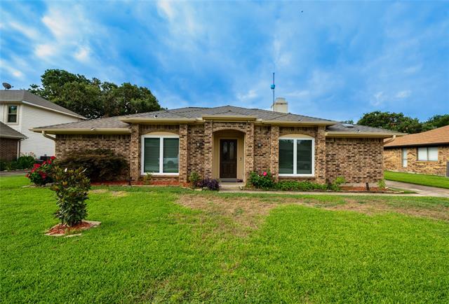 325 Brooks Ln in Coppell, TX - Building Photo - Building Photo