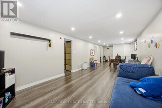 73 Cynthia Rd in Toronto, ON - Building Photo - Building Photo