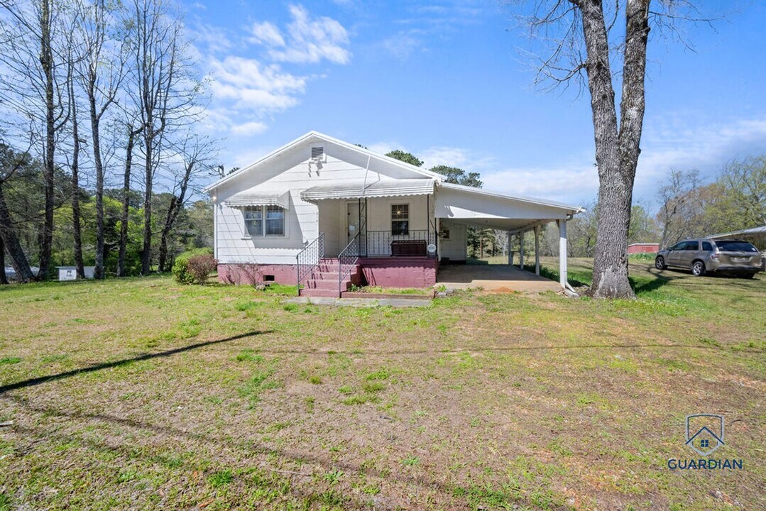 214 Yale Ave in Gadsden, AL - Building Photo