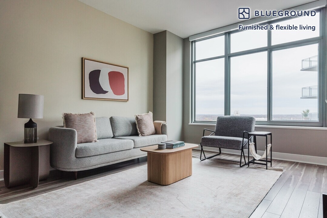 4800 Auburn Ave in Bethesda, MD - Building Photo