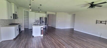 17861 Hanson Rdg Ct in Montgomery, TX - Building Photo - Building Photo