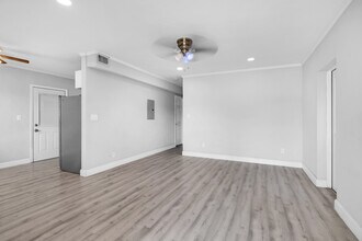 4500 NE 18th Ave in Pompano Beach, FL - Building Photo - Building Photo
