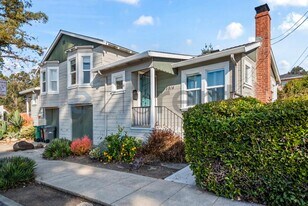 5914 Mauritania Ave in Oakland, CA - Building Photo