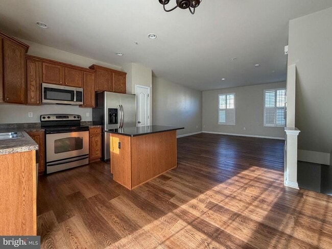 1005 Sithean Way in Glen Burnie, MD - Building Photo - Building Photo