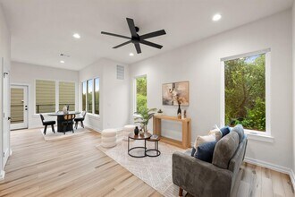 2309 Montopolis Dr in Austin, TX - Building Photo - Building Photo