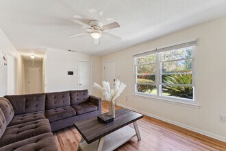 407 Simpson St in Hinesville, GA - Building Photo - Building Photo