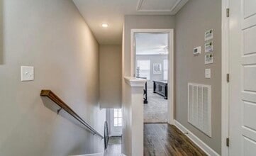 252 Mansfield Dr in Gallatin, TN - Building Photo - Building Photo