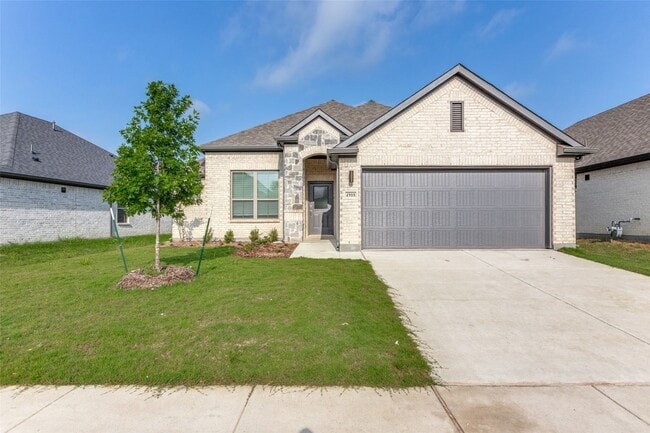property at 4908 Pebblewood Dr